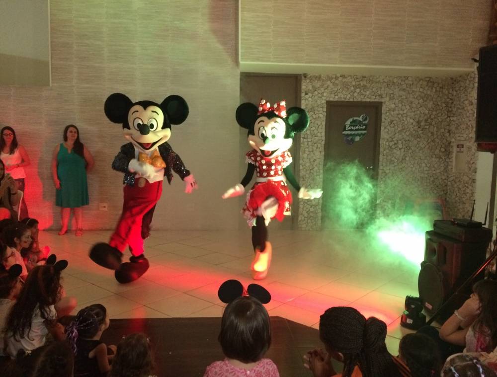 Fantasia Mickey na Santa Efigênia - Locação de Fantasia Infantil 