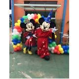 Fantasia Mickey no Campo Grande